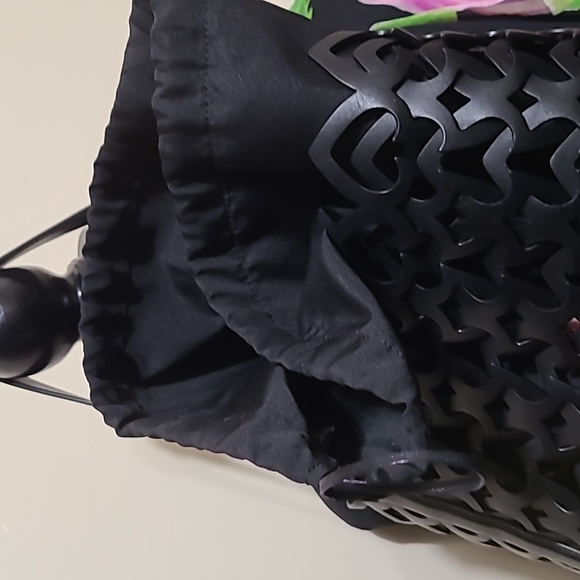 Kate Spade Leather Cut Out Black Shoulder Bag - Picture 6 of 12